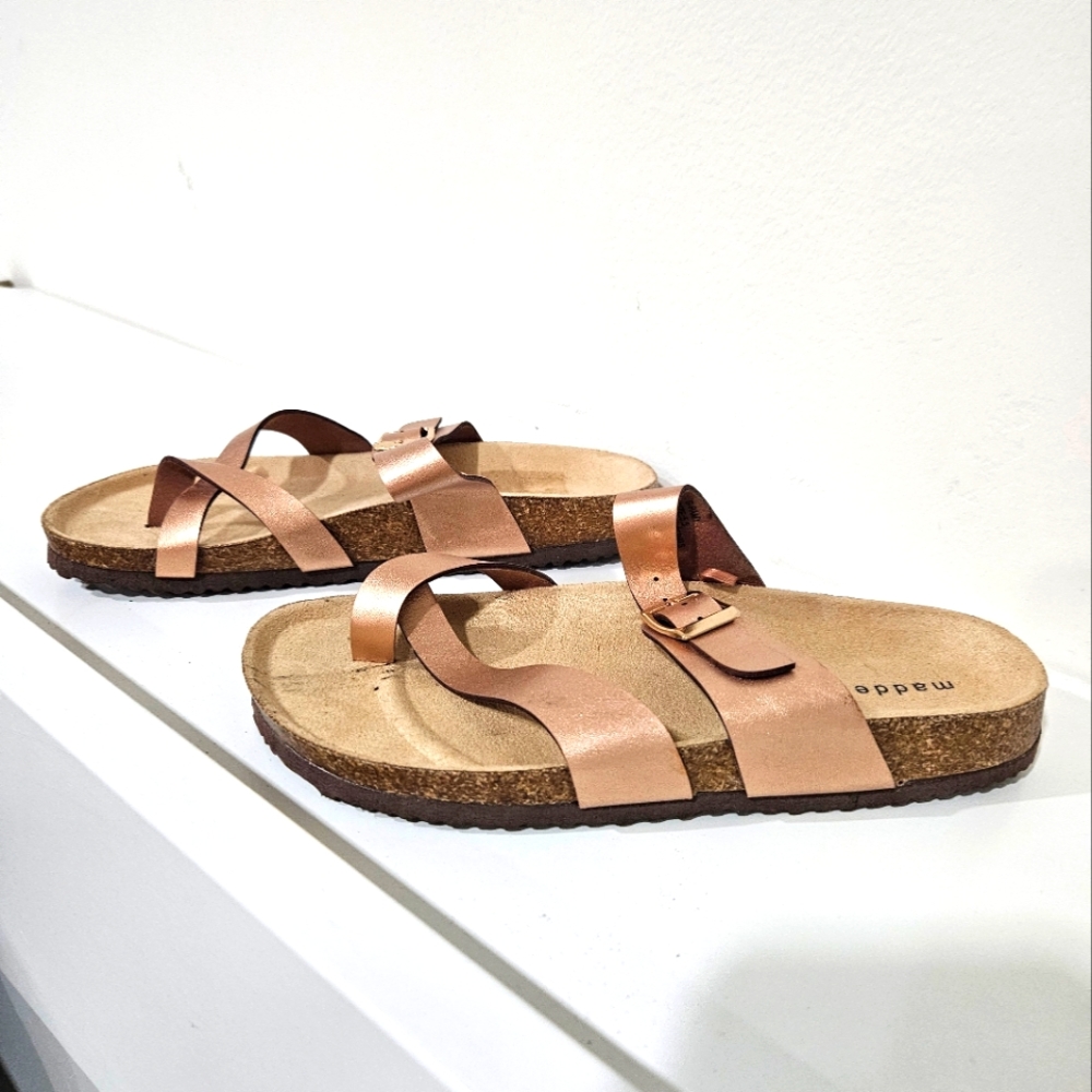 Madden Girl Gold Sandals NWOT